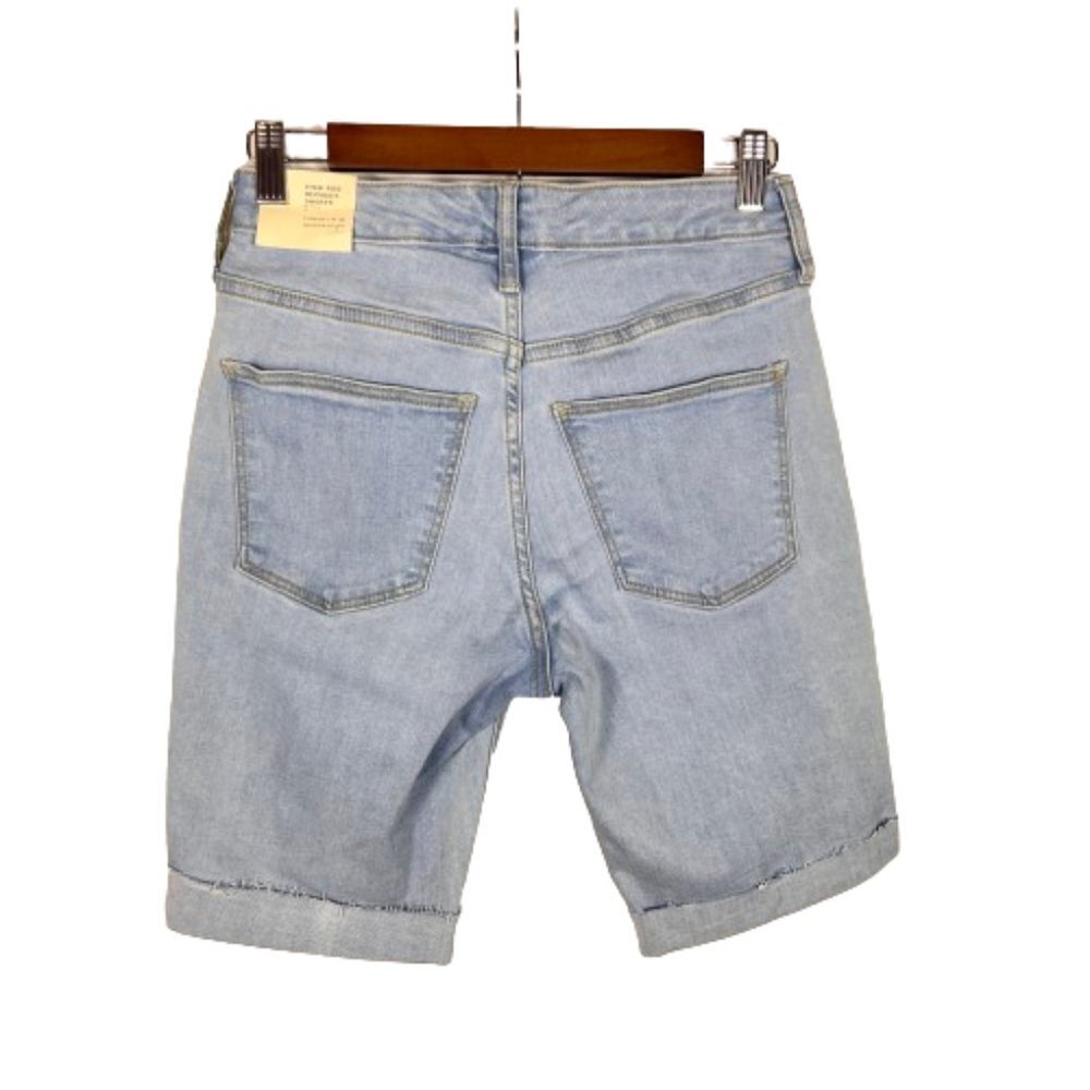 Universal Thread Womens Jean Shorts Bermuda High Rise Light Wash Denim Size‎ 2 - Picture 6 of 7
